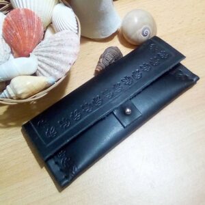 Kožená peňaženka - čierna, zdobená, obdĺžniková