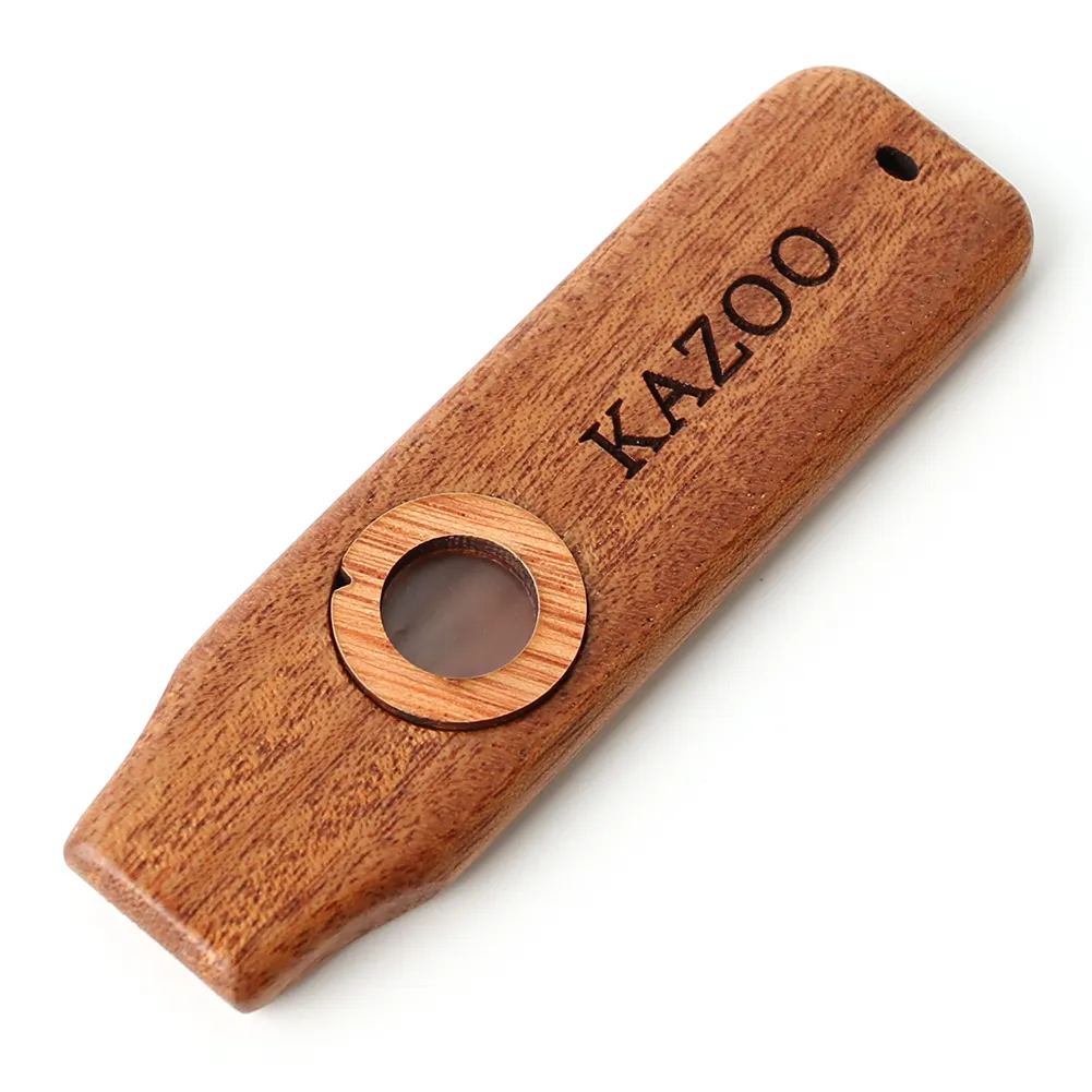 Kazoo z mahagónového dreva